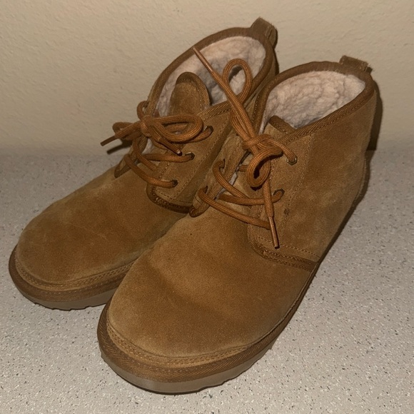 UGG Men’s Neumel Chestnut‎ Mini Boots Size 6 - Picture 1 of 7